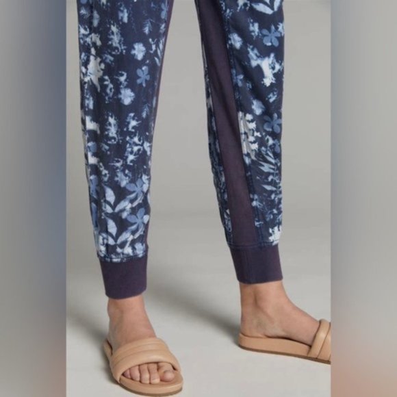 Anthropologie | The Nomad Joggers Navy Blue Tie Dye Bleach Floral Print New XS - Picture 8 of 16